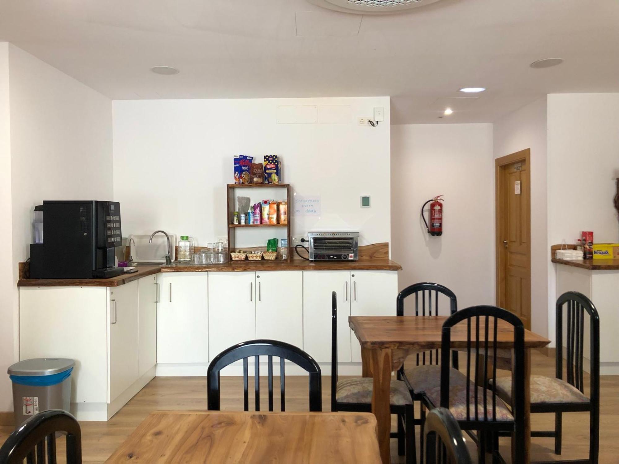 Hostal San Juan Sahagun Luaran gambar