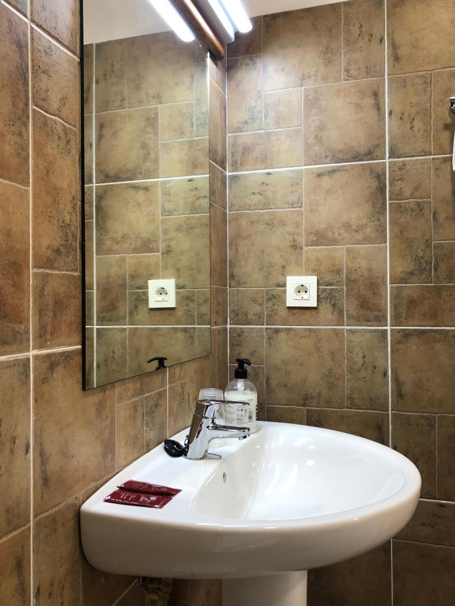 Hostal San Juan Sahagun Bilik gambar