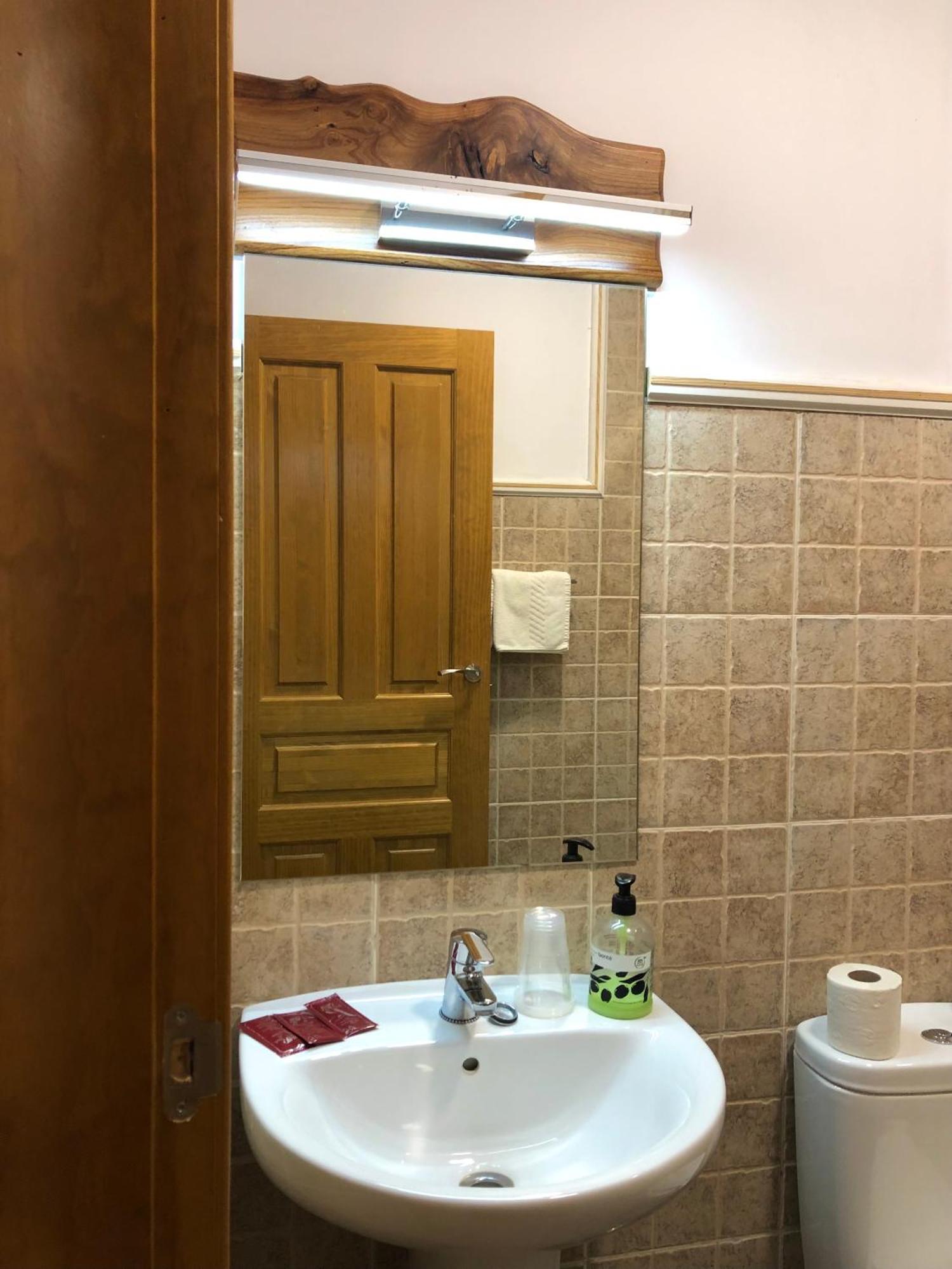 Hostal San Juan Sahagun Luaran gambar